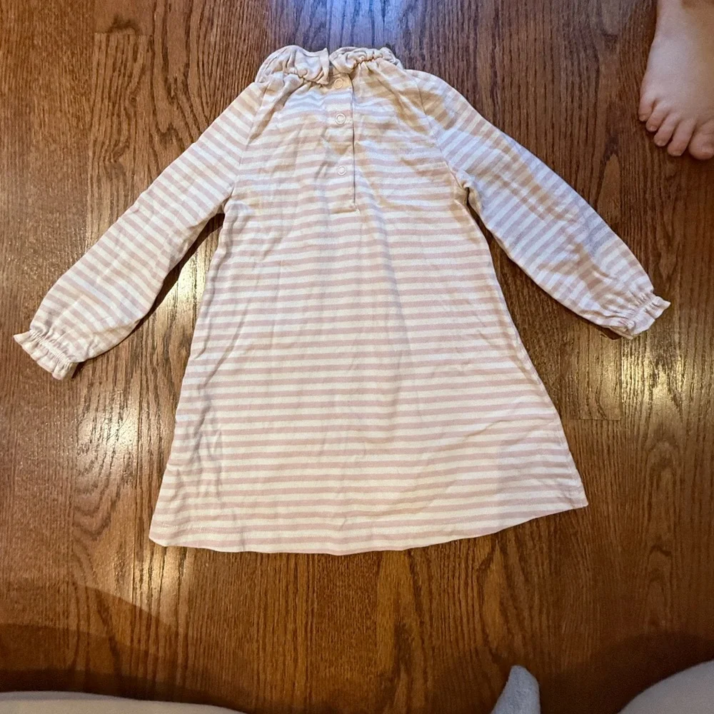 NWOT Baby Boden Jersey Dress with Applique Bunnies 12-18 Months - Picture 7 of 9